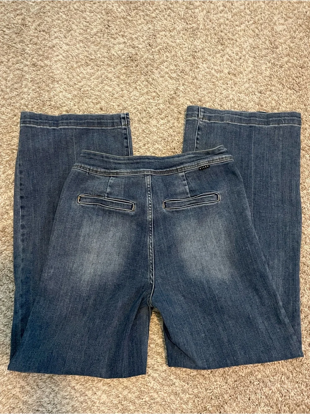Risen High-Rise Wide Leg Jeans in Medium Blue Wash 15/32